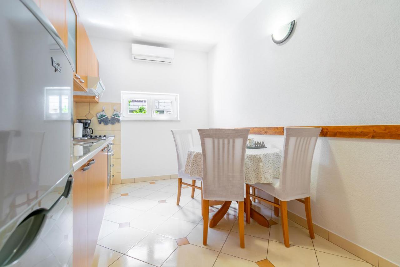 Apartmani Roko Башка-Вода Экстерьер фото