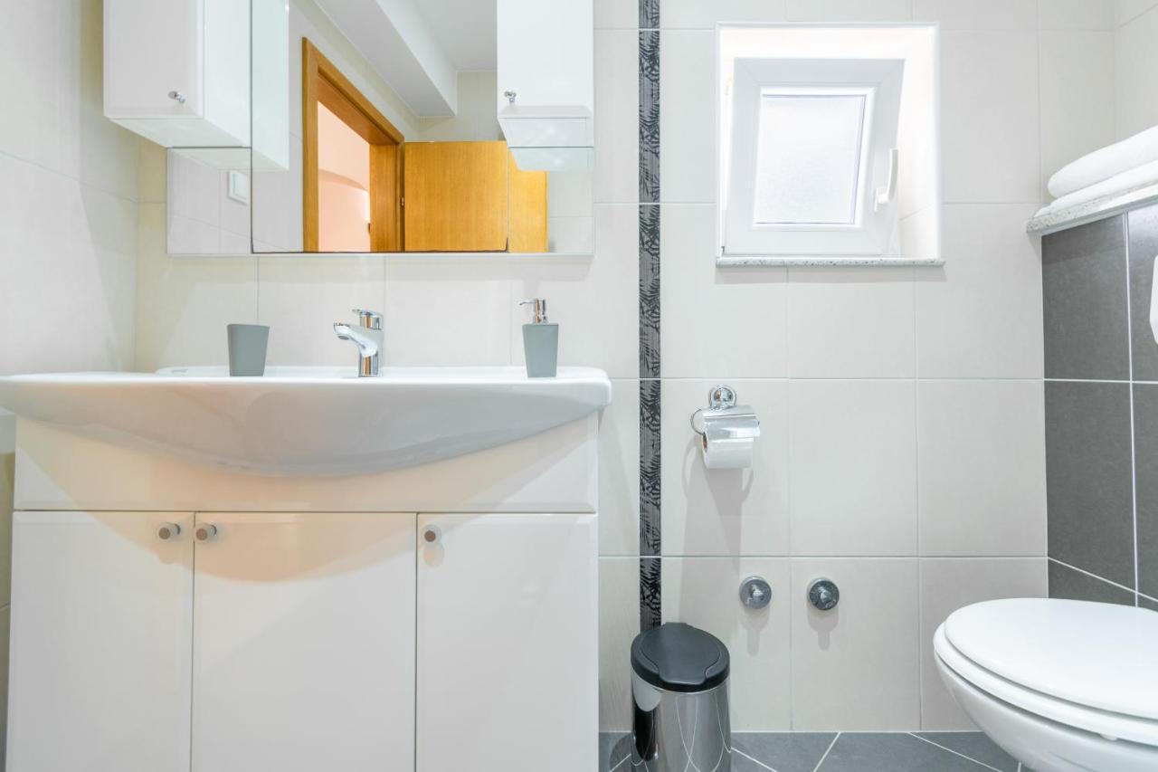 Apartmani Roko Башка-Вода Экстерьер фото