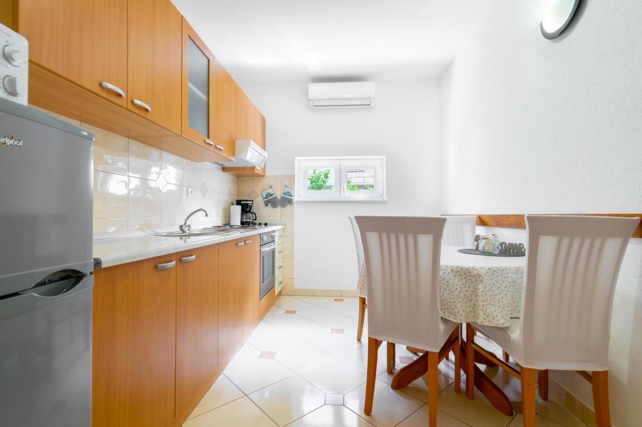 Apartmani Roko Башка-Вода Экстерьер фото