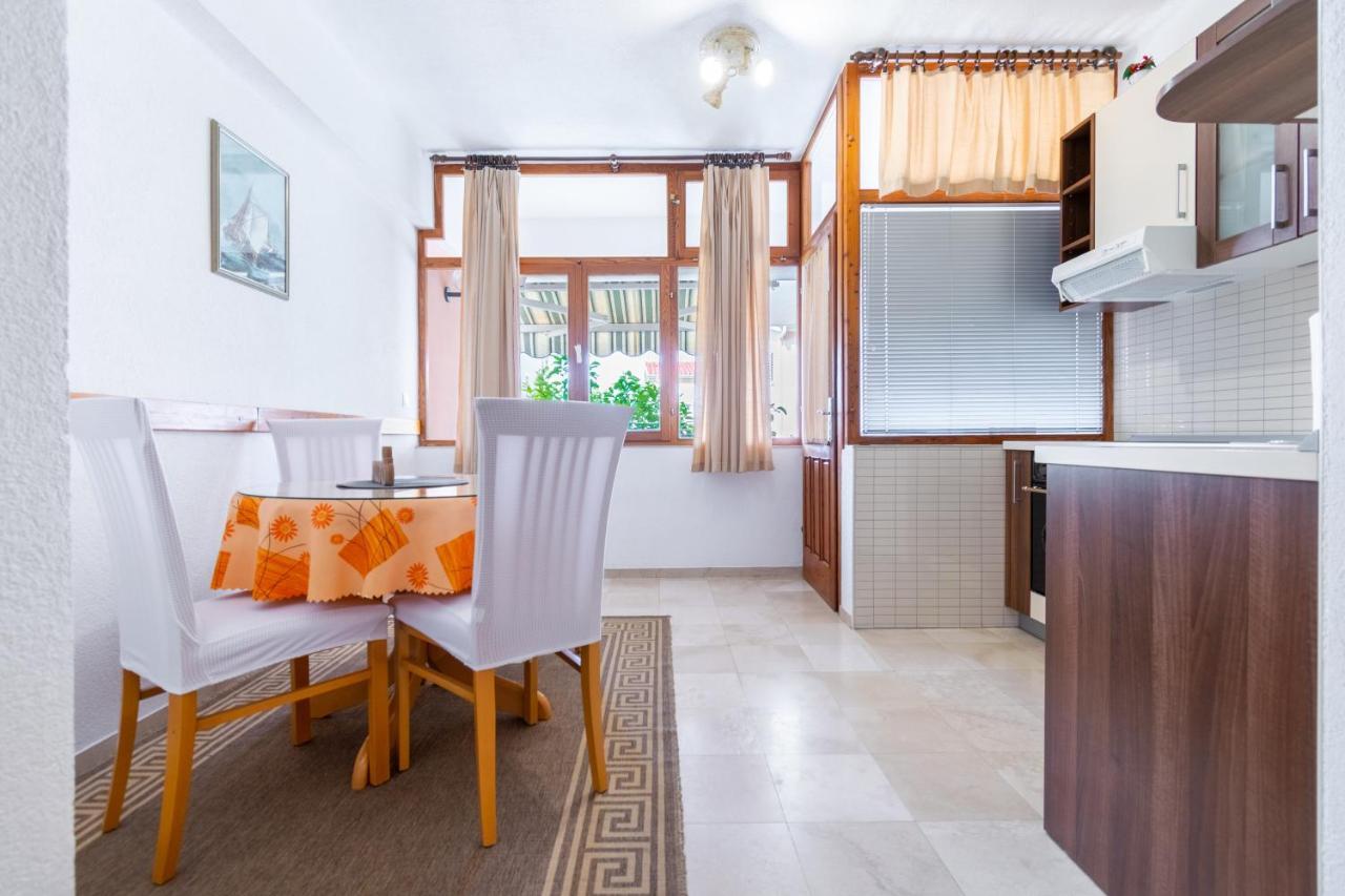 Apartmani Roko Башка-Вода Экстерьер фото