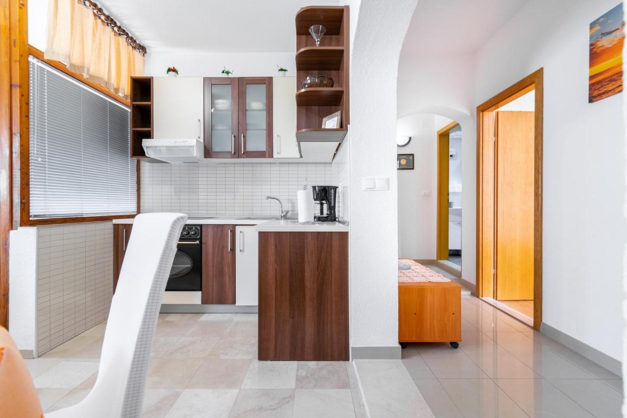 Apartmani Roko Башка-Вода Экстерьер фото